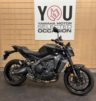 YAMAHA MT-09