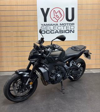 YAMAHA MT-09