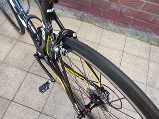 Bicicleta BH Quartz 105 Team