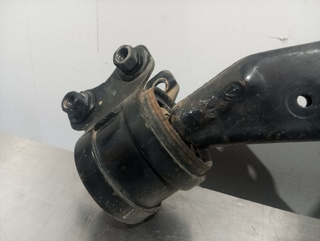 BRAZO SUSPENSION INFERIOR DELANTERO DERECHO FORD