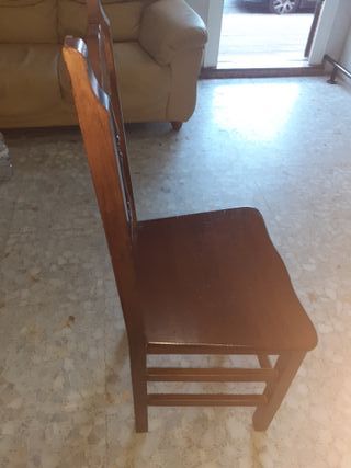 Sedia da bar o ristorante in legno marrone 