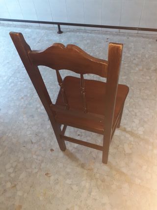 Sedia da bar o ristorante in legno marrone 