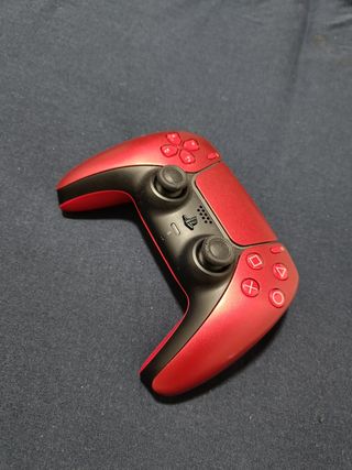 Mando PS5 Rojo y Negro