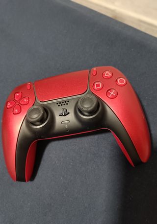 Mando PS5 Rojo y Negro