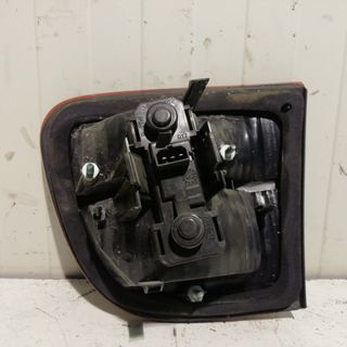 PILOTO TRASERO IZQUIERDO INTERIOR SEAT LEON (1M1)