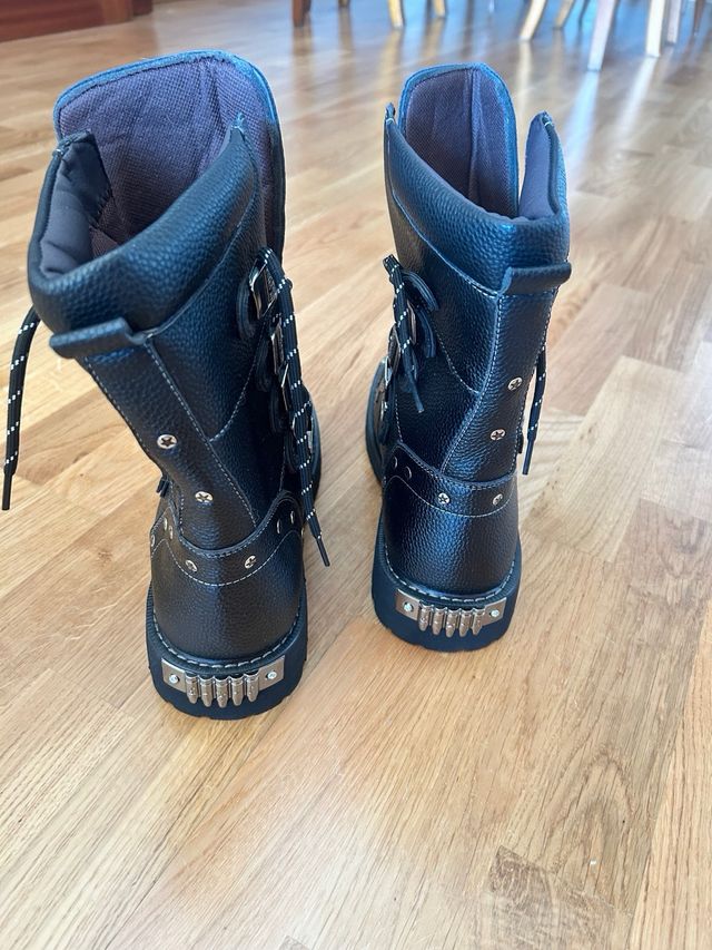 Botas de cuero negras con diseño con REGALO