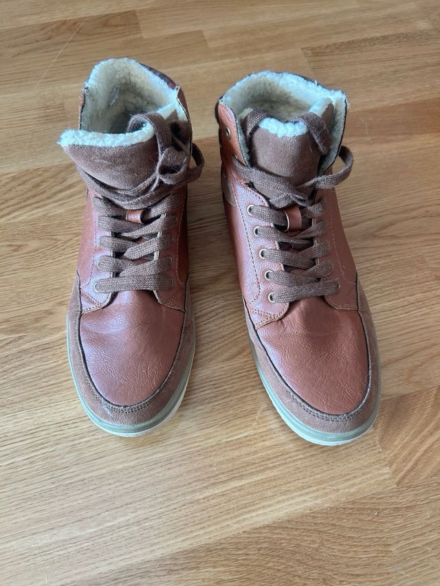 Botas de cuero negras con diseño con REGALO