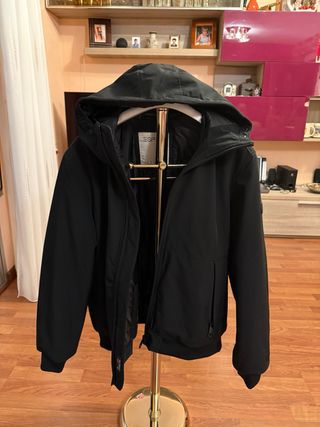 CHAQUETA CON CAPUCHA ESPRIT