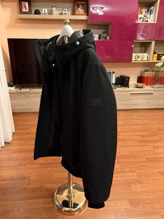 CHAQUETA CON CAPUCHA ESPRIT
