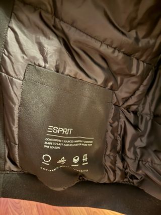 CHAQUETA CON CAPUCHA ESPRIT