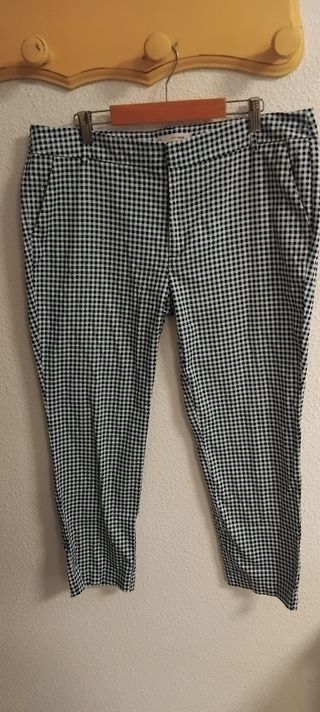 Pantalón tobillero cuadros blanco y azules 