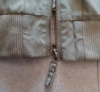 Cazadora Pull and Bear verde militar vintage