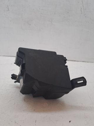 CAJA RELES / FUSIBLES MAZDA 2 LIM. (DE) (2)
