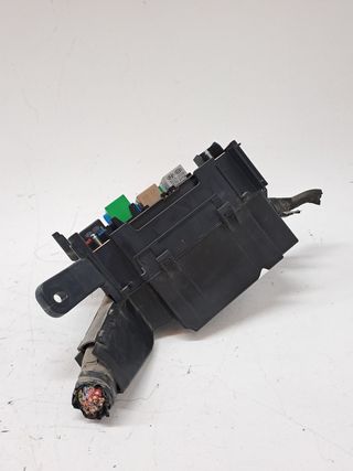 CAJA RELES / FUSIBLES KIA VENGA