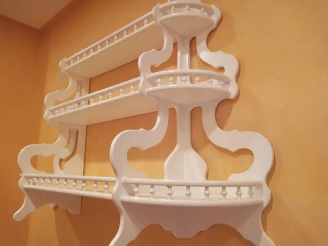 Estantería blanca de madera