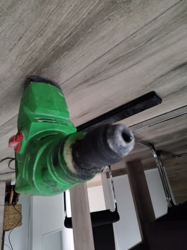 Martillo Percutor Casals con Maletín y Brocas
