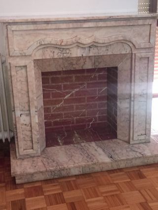 Chimenea decorativa de mármol