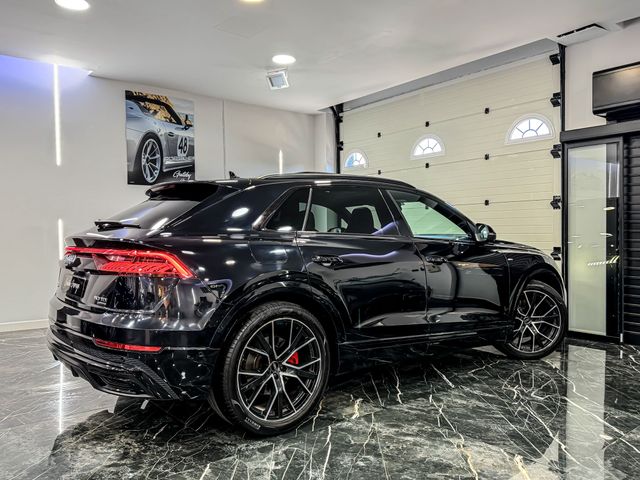 Audi Q8 BLACKLINE FULL 