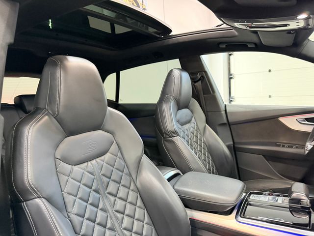 Audi Q8 BLACKLINE FULL 