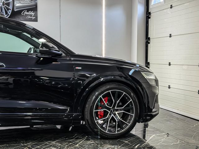 Audi Q8 BLACKLINE FULL 