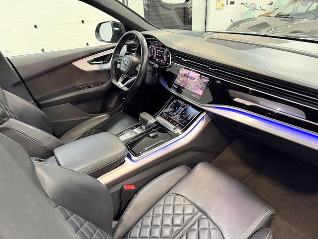 Audi Q8 BLACKLINE FULL 
