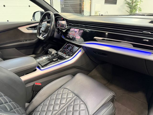 Audi Q8 BLACKLINE FULL 