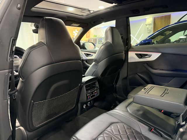Audi Q8 BLACKLINE FULL 