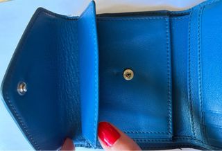 MONTEVENETO Cartera Piel Saffiano Negra y Azul