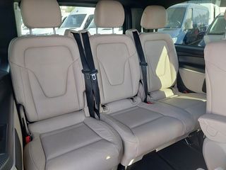 Mercedes-Benz Clase V300 avantgarde  2022