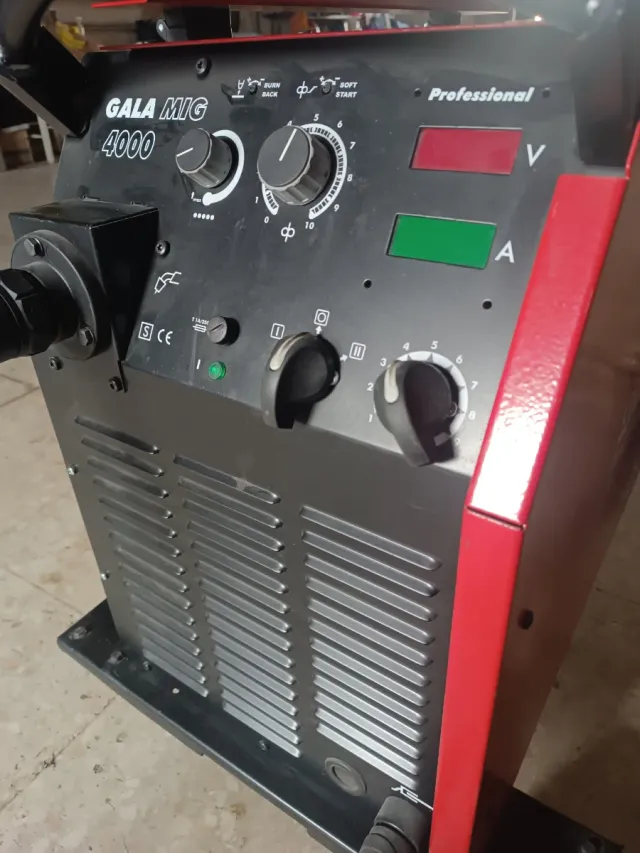 Soldadora Gala MIG 4000 Trifásica