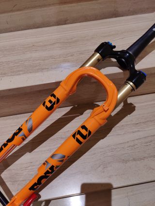 Horquilla Fox 32 SC 100MM Factory Kashima Nueva