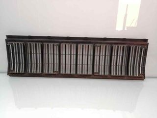 REJILLA DELANTERA JEEP CHEROKEE