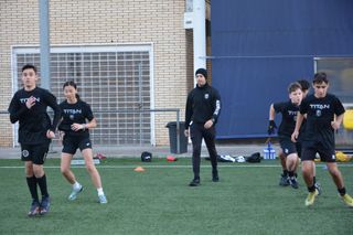 Entrenamientos grupales de fútbol en Barcelona +18