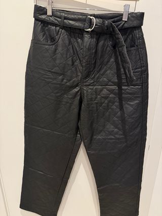 Pantalón polipiel Zara negro
