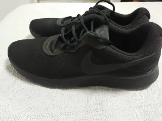 Zapatillas Nike Hombre Negras y Grises