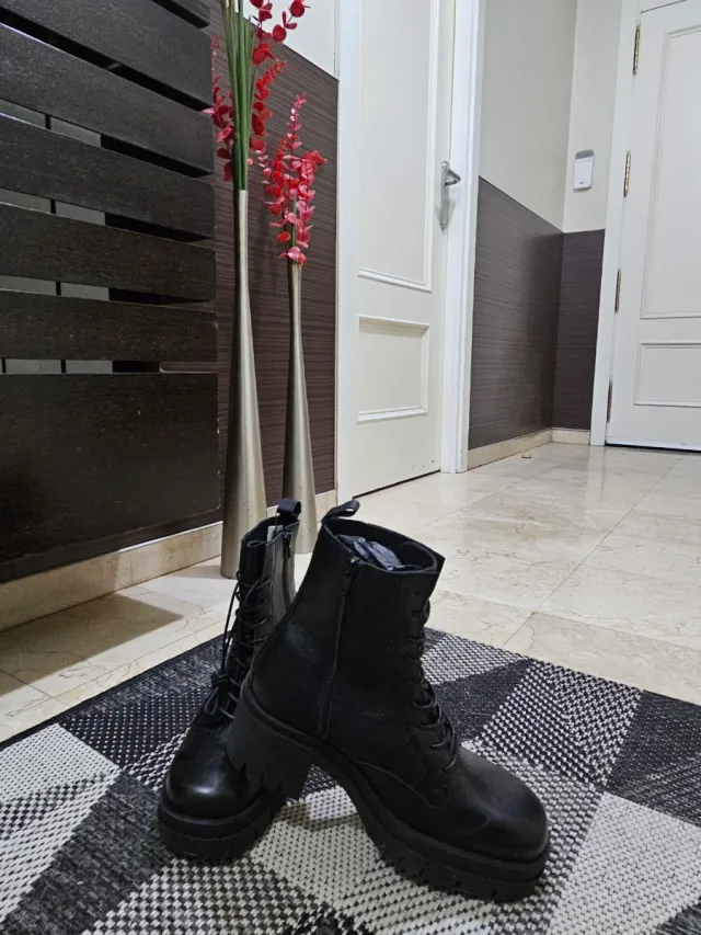 Botines Zign Negros Talla 40. A estrenar.