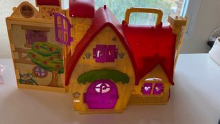 Casa Pin y Pon con 10 muñecas