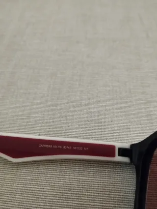 Gafas de sol Carrera negras y blancas