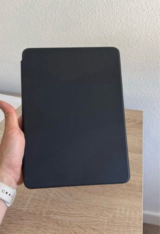 iPad Pro 11 Plata + Teclado Inteligente