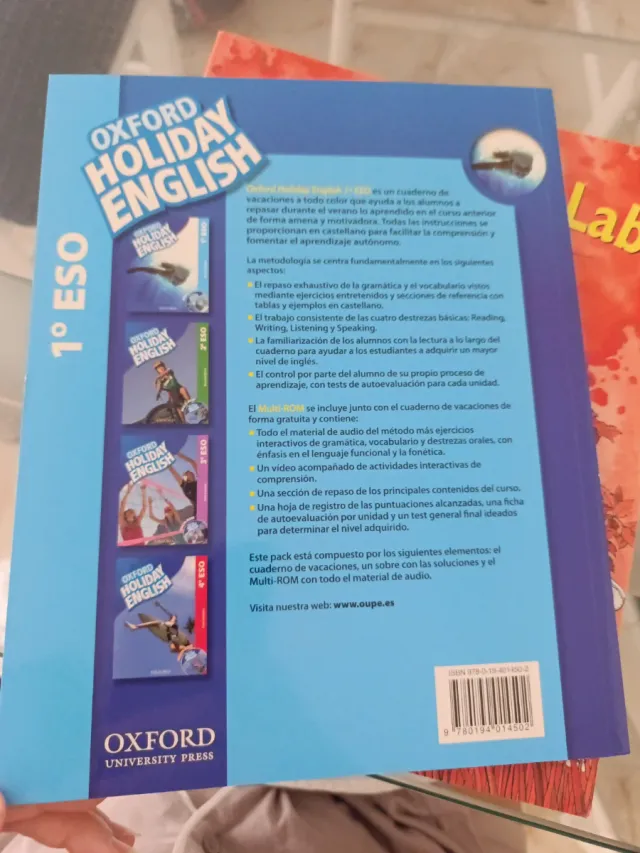 Holiday English 1.º ESO. Student's Pack 3rd Edi...