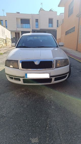 Skoda Superb 2004