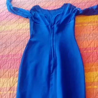 Vestido fiesta azul con pedrería