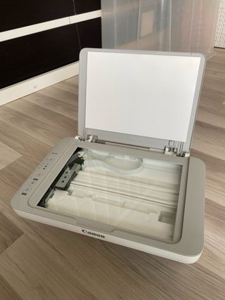 Impresora Canon de tinta líquida 

