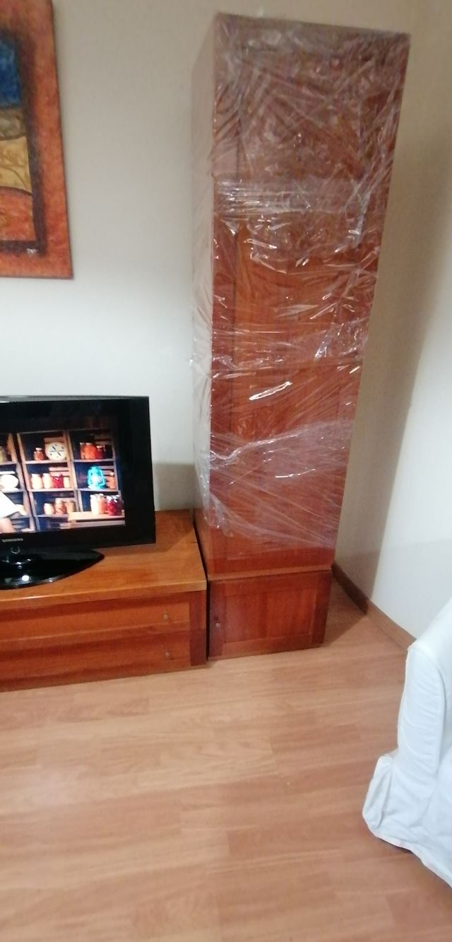 Móvel de sala em cerejeira