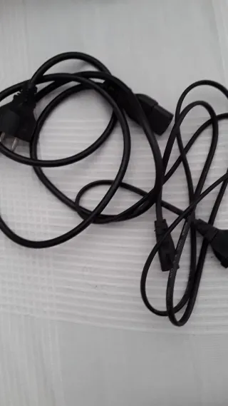2 Cables de Alimentación Negros