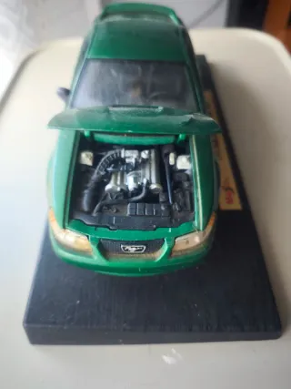 Maisto Mustang GT 1999 Coche Colección