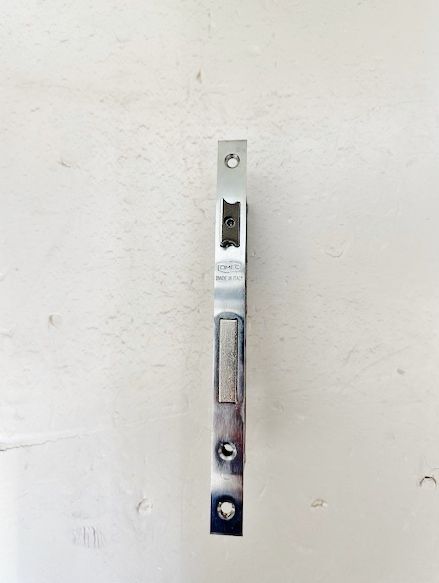 SERRATURA INFILARE,Marca OMEC, ENTRATA 25, Art.330