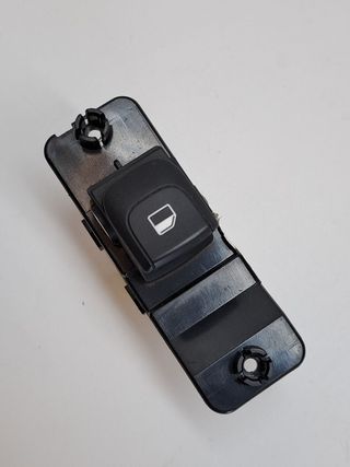 MANDO ELEVALUNAS TRASERO IZQUIERDO KIA STONIC