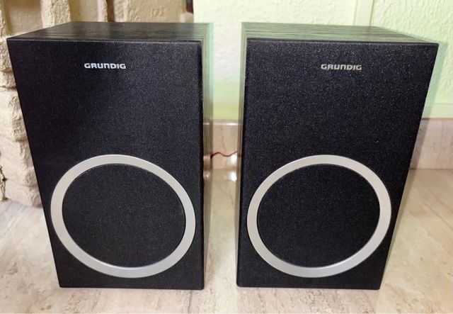 Altavoces Grundig Nuevos