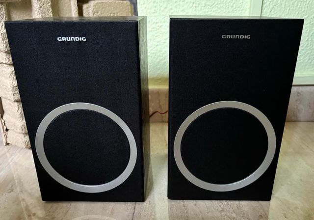 Altavoces Grundig Nuevos